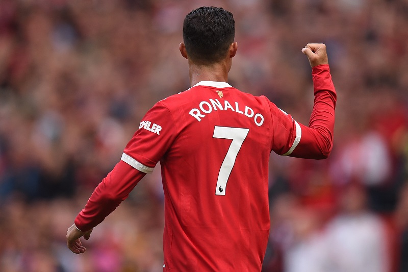 Cristiano Ronaldo có cơ hội ghi bàn trên sân Tottenham