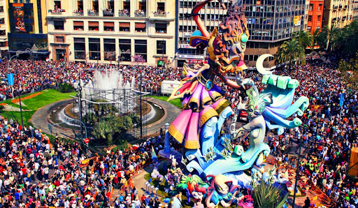 Lễ hội Las Fallas tại Valencia